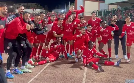 بلوزداد يضرب المولودية بثلاثية ويكبده الخسارة الأولى