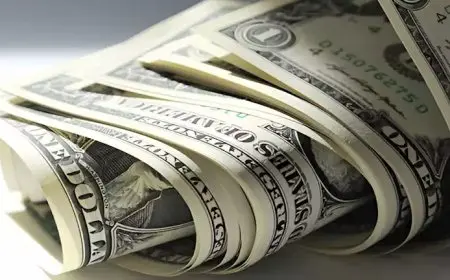 بعد قفزة أمس.. تعرف على سعر الدولار في بداية التعاملات اليوم في 10 بنوك