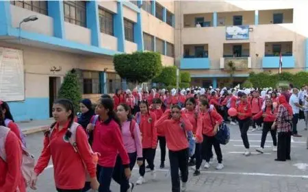 موعد امتحانات منتصف العام 2025.. 15 يوما إجازة الترم الأول