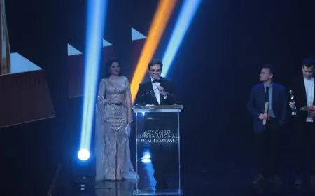 وزير الثقافة يشهد ختام الدورة الخامسة والأربعين لمهرجان القاهرة السينمائي الدولي