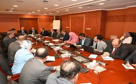 كامل الوزير يبحث مع محافظ ومستثمري المنوفية تحديات المناطق الصناعية