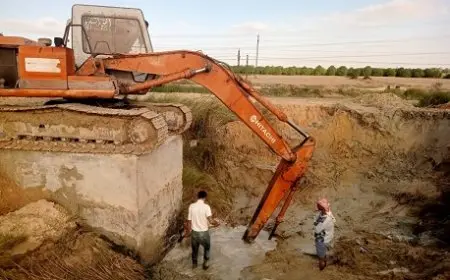 مياه القناة تجرى إصلاح الخط الرئيسى المغذي لشرق البحيرات