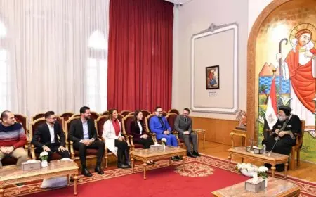 البابا تواضروس الثاني يستقبل وفد مركز باحثي الإمارات للبحوث والدراسات