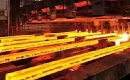 مضاربات وشائعات.. لماذا قفز سهم الحديد والصلب بالبورصة الأيام الماضية؟