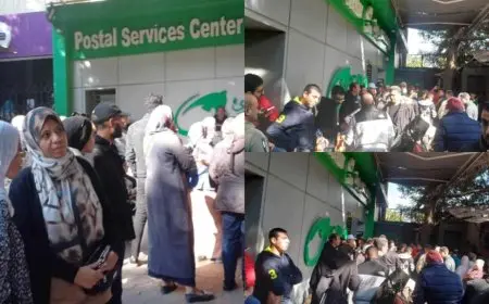 زحام شديد أمام مكتب بريد الدقي لسحب كراسات سكن لكل المصريين 5 وشكاوى من عدم توافرها بالمكتب
