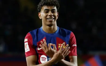 لامين يامال يفوز بجائزة الفتى الذهبي 2024