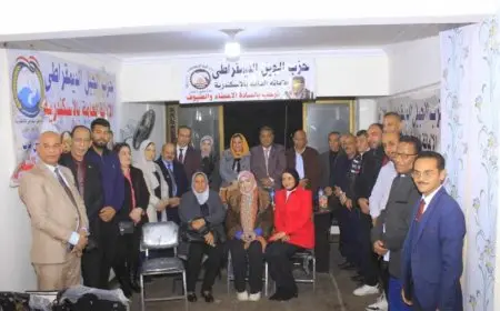 ائتلاف الأحزاب السياسية يناقش تكوين مجلس استشاري لمعاونة تنفيذيو الإسكندرية