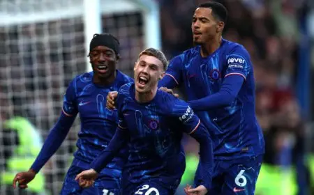 تشيلسي يضرب أستون فيلا بثلاثية في الدوري الإنجليزي