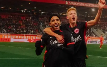 ثنائية مرموش المذهل تقود أينتراخت للفوز والاقتراب من بايرن