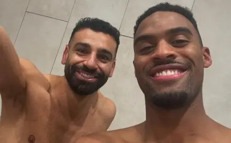 صلاح يلتقط سيلفي الفوز على مانشستر سيتي مع جرافنبيرخ