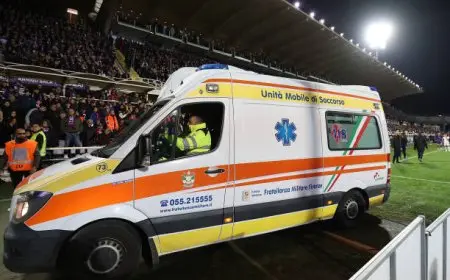تطورات حالة لاعب فيورنتينا الإيطالي بعد سقوطه فى الملعب