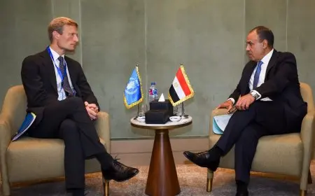 وزير الخارجية والهجرة يلتقي بنائب المديرة التنفيذية لبرنامج الغذاء العالمي