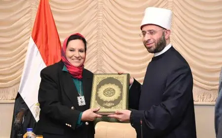 وزير الأوقاف يكرم الدكتورة مها عقل.. ويشهد مراسم تسليم إدارة مستشفى الدعاة لرئيسه الجديد