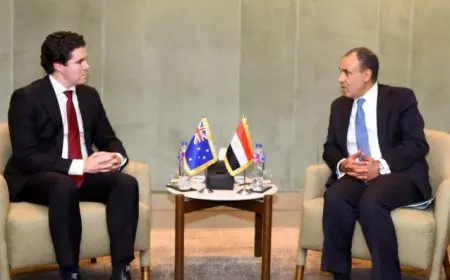 وزير الخارجية والهجرة يلتقي نائب وزير خارجية أستراليا