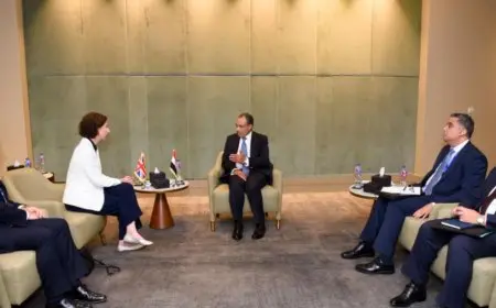 وزير الخارجية والهجرة يلتقي وزيرة الدولة للتنمية بوزارة خارجية المملكة المتحدة