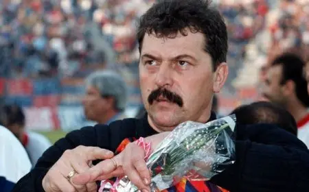 وفاة الحارس التاريخي دوكادام “قاهر برشلونة” عن 65 عاماً