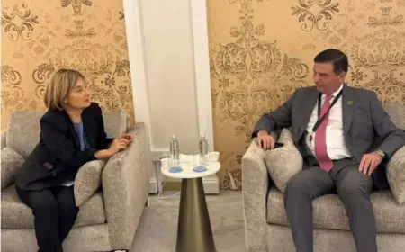 وزير الزراعة يبحث مع نائب رئيس بنك الاستثمار الأوروبي سبل التعاون