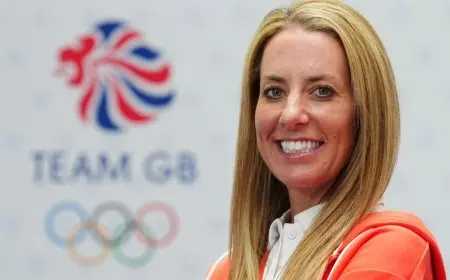 إيقاف الفارسة البريطانية دوجاردان لمدة عام بعد ضرب سيقان حصان