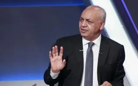  مصطفى بكري متسائلا: هل انسحاب الجيش السوري من حماة وراءه مخطط؟