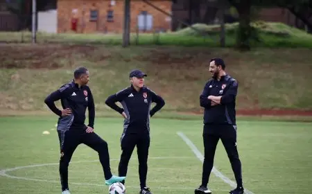 محاضرة فنية للاعبي الأهلي قبل مواجهة أورلاندو