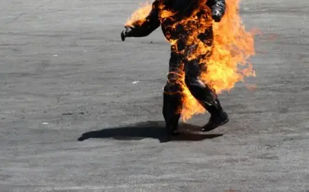 قصة مأساوية.. شاب جزائري ينهي حياته بطريقة مروعة بسبب مخالفة مرورية