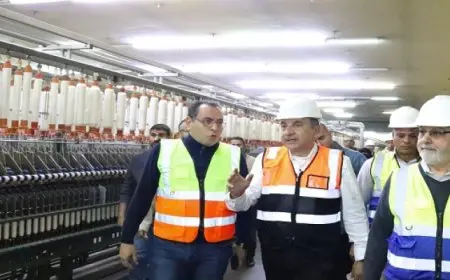 وزير قطاع الأعمال العام يتفقد مصانع شركة “مصر شبين الكوم للغزل والنسيج” بالمنوفية