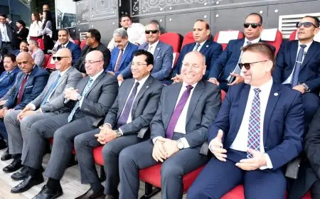وزير الرياضة يشهد نهائي دوري مراكز الشباب