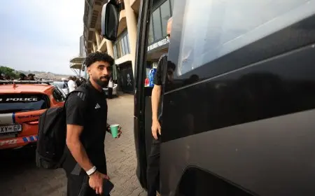 بعثة الأهلي تصل مطار جوهانسبرج استعدادًا لرحلة العودة إلى القاهرة