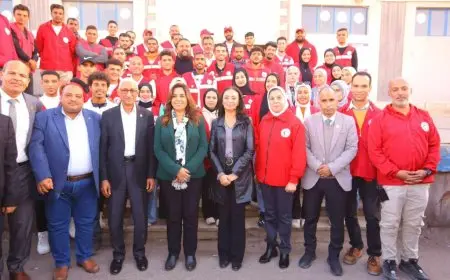 وزيرة التضامن تتفقد المركز اللوجستي والمخزن الجمركي للهلال الأحمر