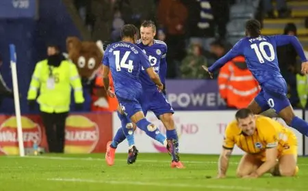 فاردي يحقق رقماً تاريخياً وينقذ نيستلروي من أول هزيمة