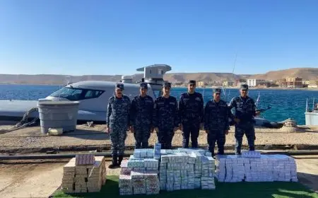 القوات البحرية تحبط محاولة تهريب كميات من المواد المخدرة بنطاق البحرين المتوسط والأحمر