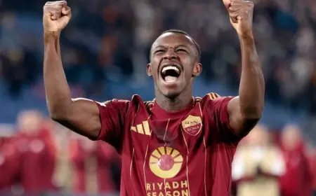 تسبب بهدف وبطاقة حمراء.. سعود عبد الحميد يقود روما للفوز على براغا