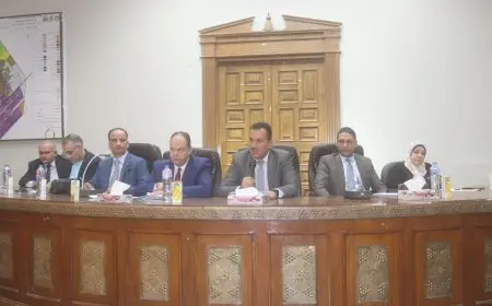 الإسكان: بيع محال تجارية ووحدات إدارية بمدينة أكتوبر الجديدة