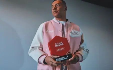 مبابي أفضل لاعب فرنسي في موسم 2023-2024 ويعادل كريم بنزيما