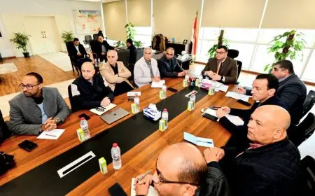 وزير الإسكان يتابع تنفيذ المشروعات التنموية المتنوعة بالساحل الشمالى