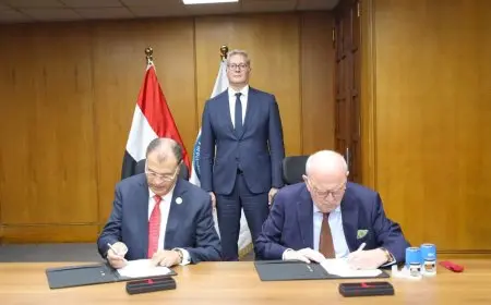 وزير البترول يشهد توقيع ثلاث اتفاقيات استراتيجية لتطوير مصانع أبو قير للأسمدة