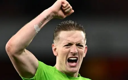 في مباراته الـ300.. المتألق بيكفورد يقود إيفرتون لرقم مُميز