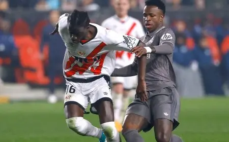 رايو فايكانو يُحبط ريمونتادا ريال مدريد وينقذ صدارة برشلونة