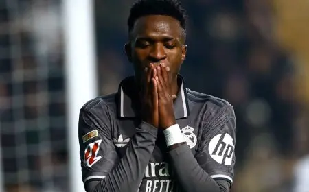 هل استحق ريال مدريد وفينيسيوس “ركلة جزاء واضحة” أمام رايو فايكانو؟