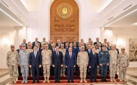 الرئيس السيسى يجتمع بعدد من قادة القوات المسلحة والشرطة والأجهزة الأمنية