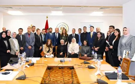 وزير الخارجية يفتتح البرنامج التدريبي لشباب الجامعات حول موضوعات السلم والأمن