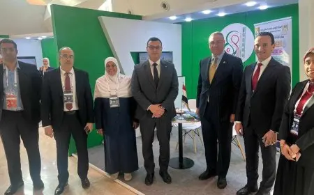 وزير الإسكان يشارك في افتتاح المعرض المصاحب لمؤتمر الإسكان العربي الثامن بالجزائر