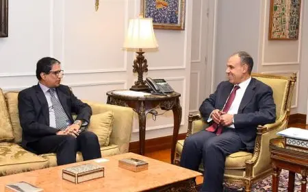 وزير الخارجية يلتقي وكيل وزارة خارجية بنجلاديش