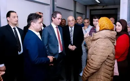 رئيس الهيئة الوطنية للإعلام يقوم بجولة بستديوهات ومكتبات الإذاعة المصرية