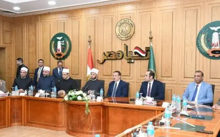 وزير الأوقاف: الإمام صاحب رسالة كبرى.. وكمالها يكون بالحفاظ على المظهر والمخبر