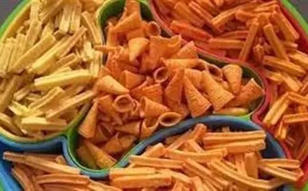 تؤدي لمشاكل صحية.. المعهد القومي للتغذية يحذر من تناول المقرمشات