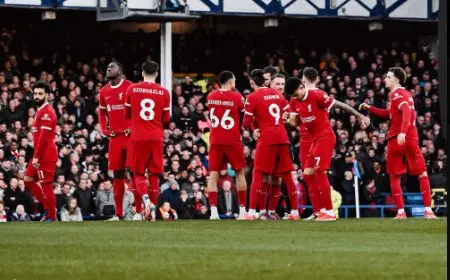 ليفربول يتقدم على ساوثهامبتون بثنائية في الشوط الأول