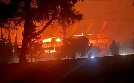 اندلاع حريق هائل في ستاد حلب الدولي بسوريا