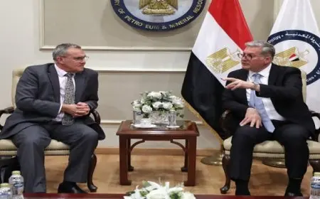 وزير البترول يبحث مع رئيس كايرون أنشطة الشركة فى مصر وخططها المستقبلية
