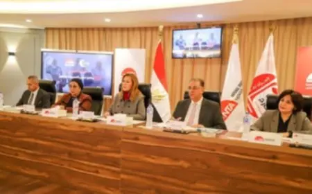 نائب وزير الخارجية والهجرة يشارك باختبارات المرحلة الأخيرة لبرنامج تدريب المصريات بالخارج للتأهيل للقيادة